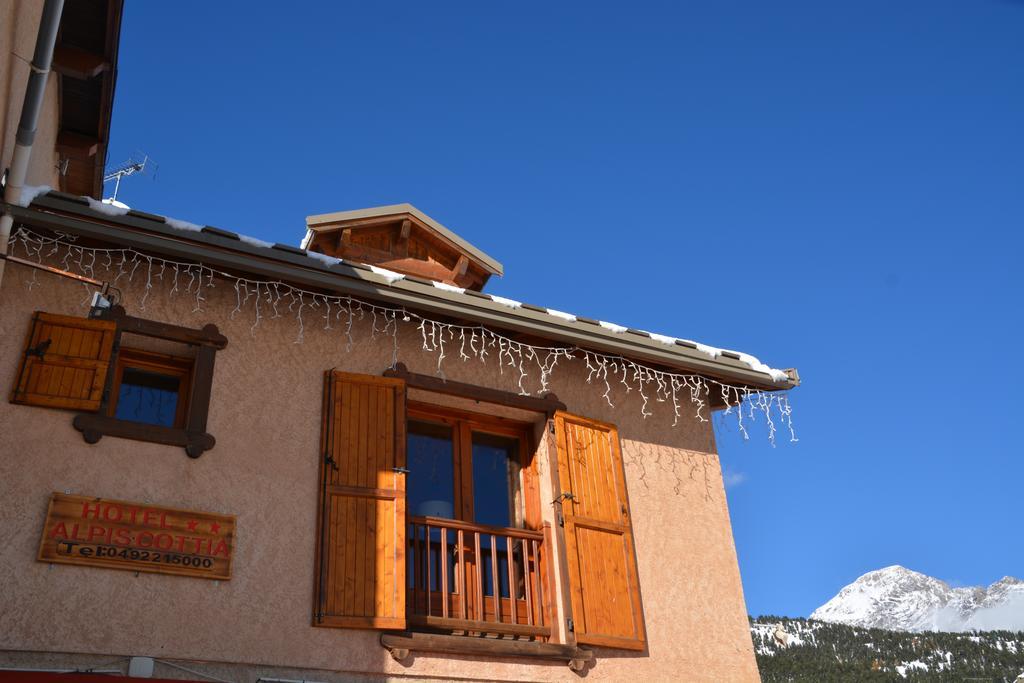 Hotel Alpis Cottia Montgenevre Exterior photo