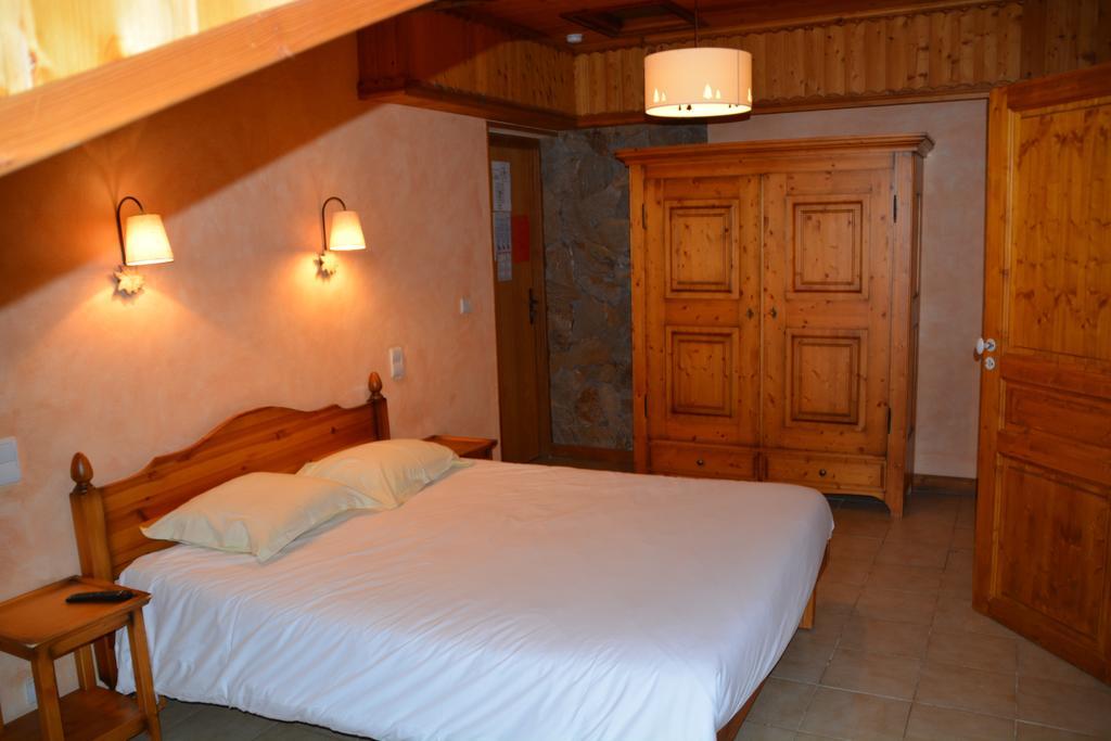 Hotel Alpis Cottia Montgenevre Room photo
